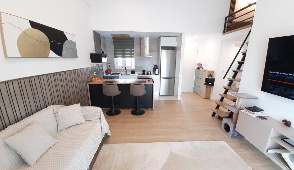 Appartement Rénové près de la Plage de Levante