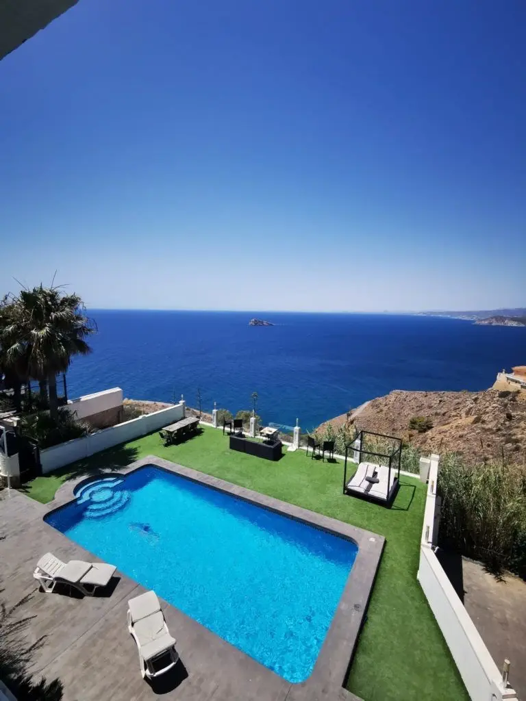 Brokla Realty (3) Villa de luxe en première ligne à Benidorm - photo 3