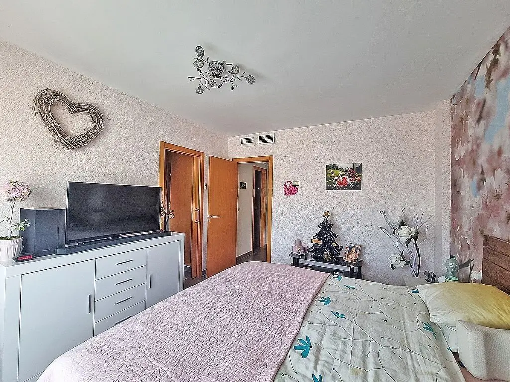 Brokla Realty (3) Dom szeregowy z 3 sypialniami i widokiem na morze w Dénii – zdjęcie 3