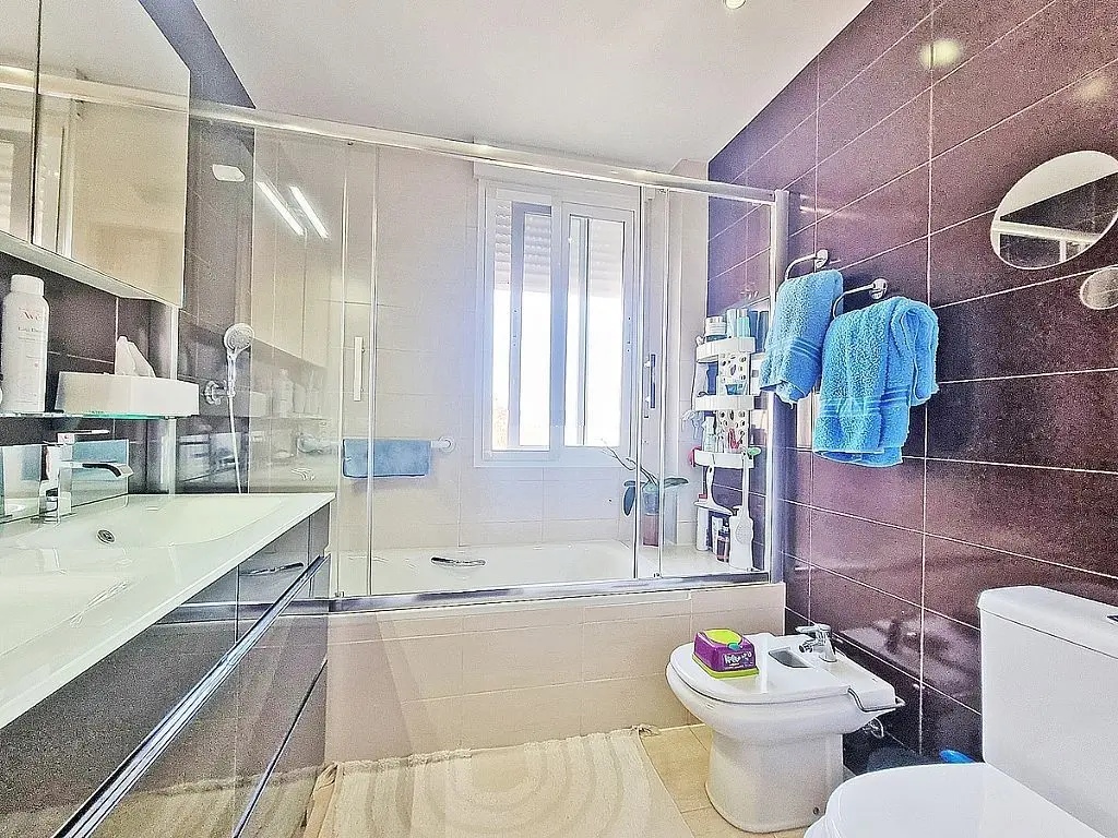 Brokla Realty (4) Dom szeregowy z 3 sypialniami i widokiem na morze w Dénii – zdjęcie 4