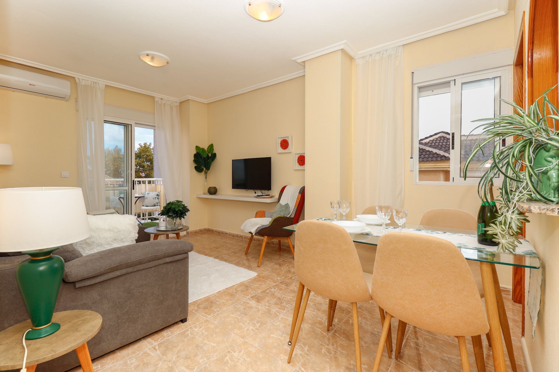 Centralne mieszkanie z panoramicznym widokiem w Torrevieja