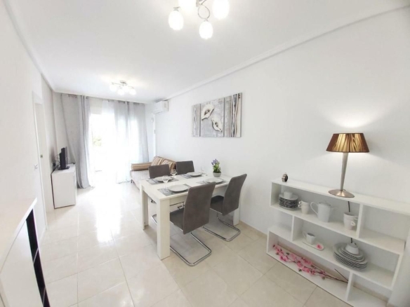 Apartamento con Licencia Turística en Torrevieja Amueblado