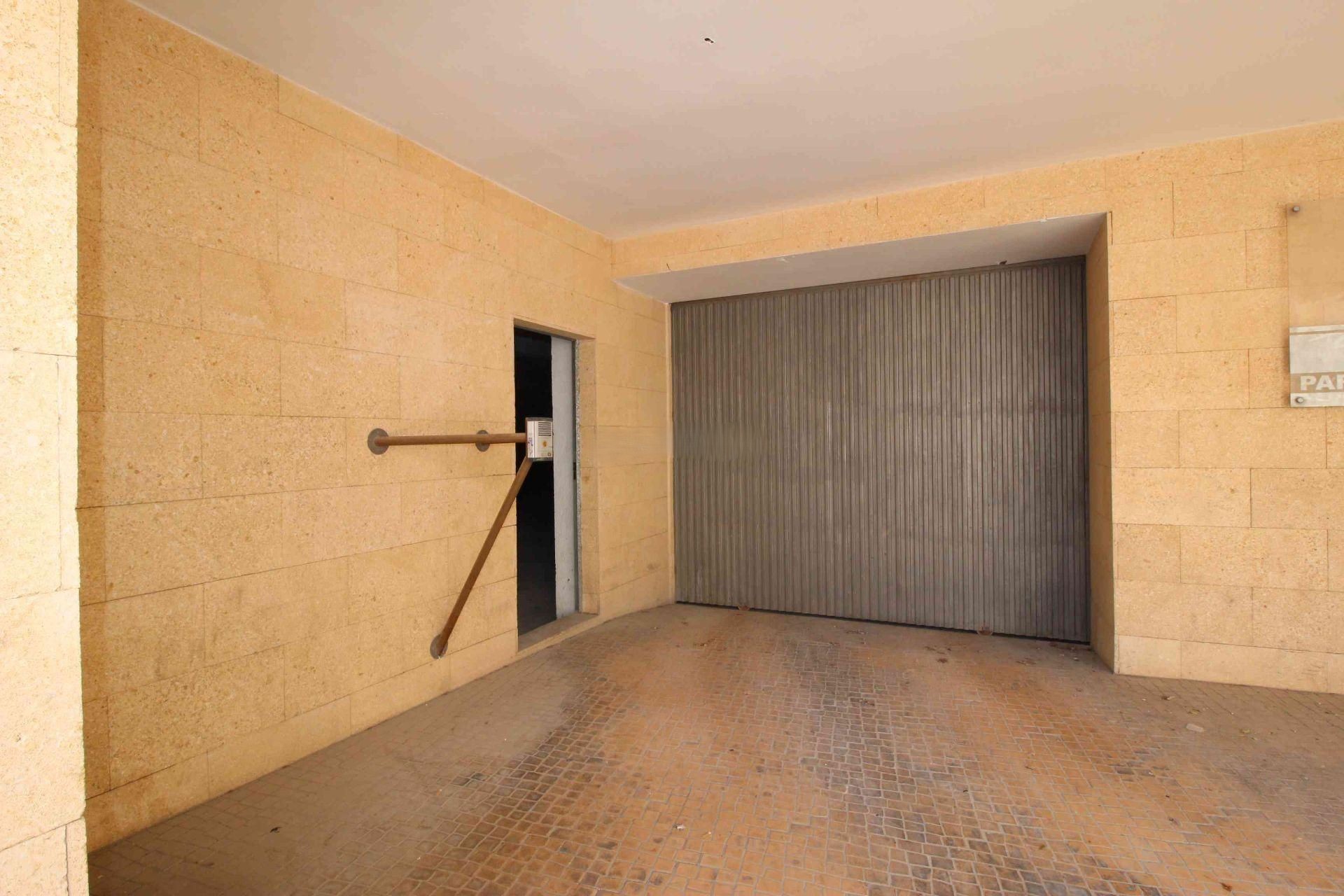 Commercial Property for Sale in Altea