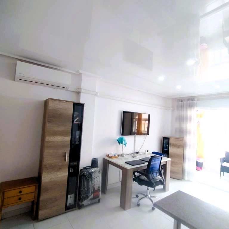 Apartment for Sale in Playa de los Locos