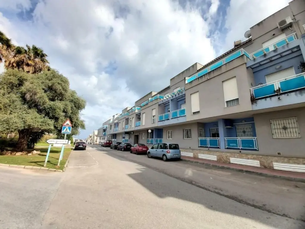 Brokla Realty (15) Mieszkanie z licencją turystyczną w Torrevieja, umeblowane – zdjęcie 15