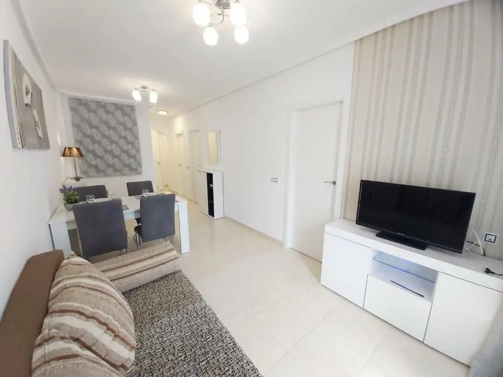 Brokla Realty (4) Mieszkanie z licencją turystyczną w Torrevieja, umeblowane – zdjęcie 4