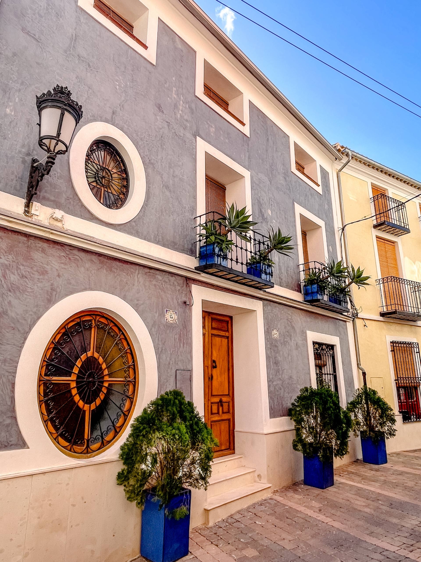 New Build vs Resale Spain 2026