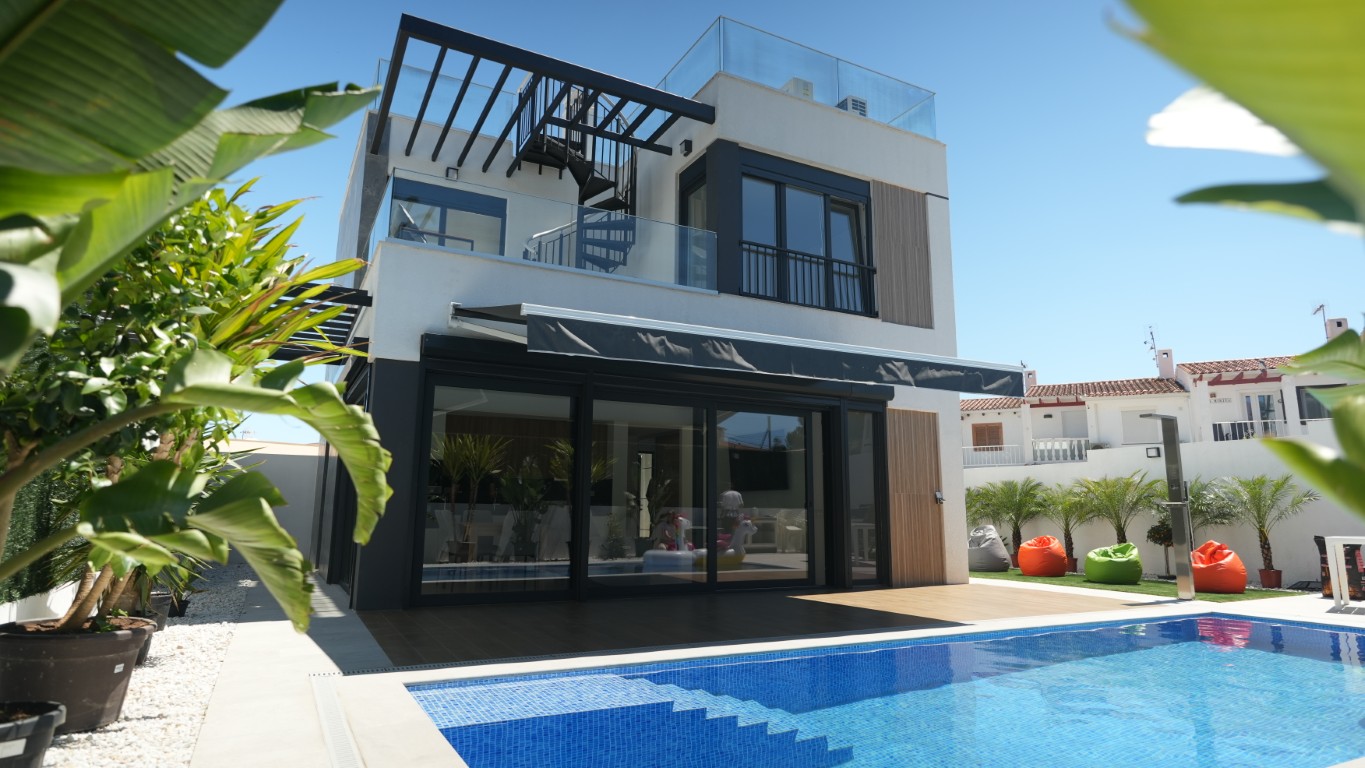 Moder-villa-for-sale-in-La-Nucia- (1) Modern villa for sale in La Nucia