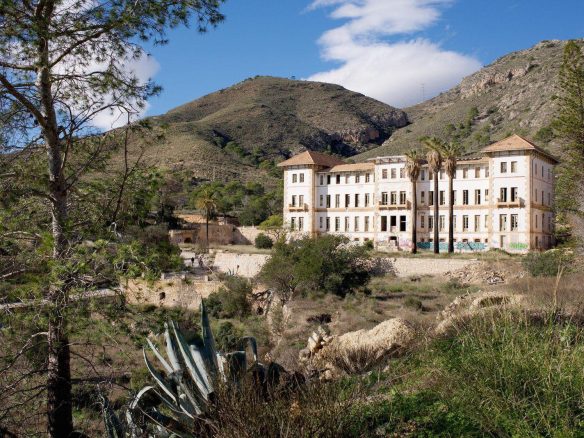 Spa-hotel voor verkoop nabij Alicante