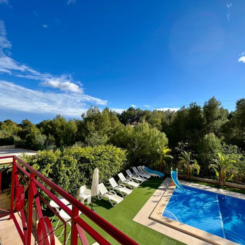 4 bedroom villa for sale in La Nucia – garden view from terrace