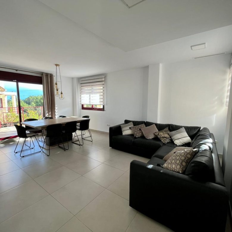 4 bedroom villa for sale in La Nucia – living room