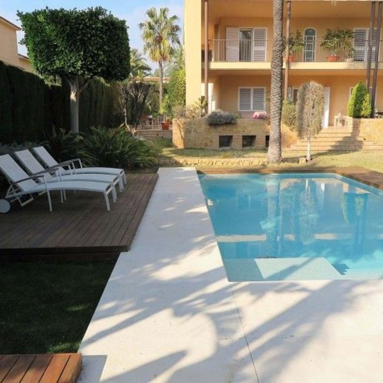 Luxury villa for sale in Benidorm Coblanca – garden and private pool