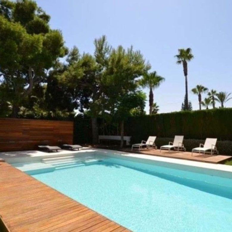 Luxury villa for sale in Benidorm Coblanca – garden and private pool