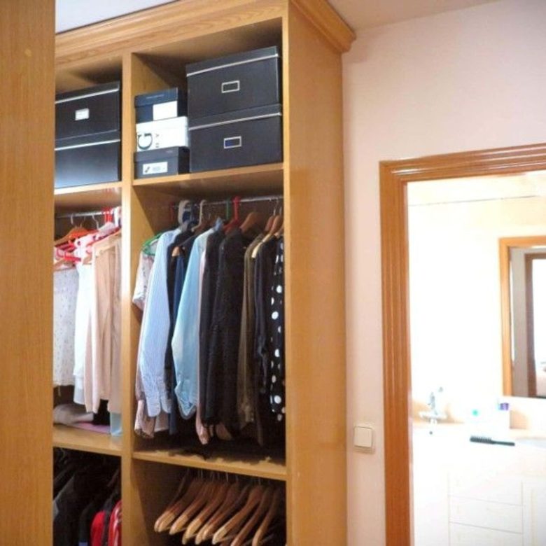 Luxury villa for sale in Benidorm Coblanca – walk-in dressing room