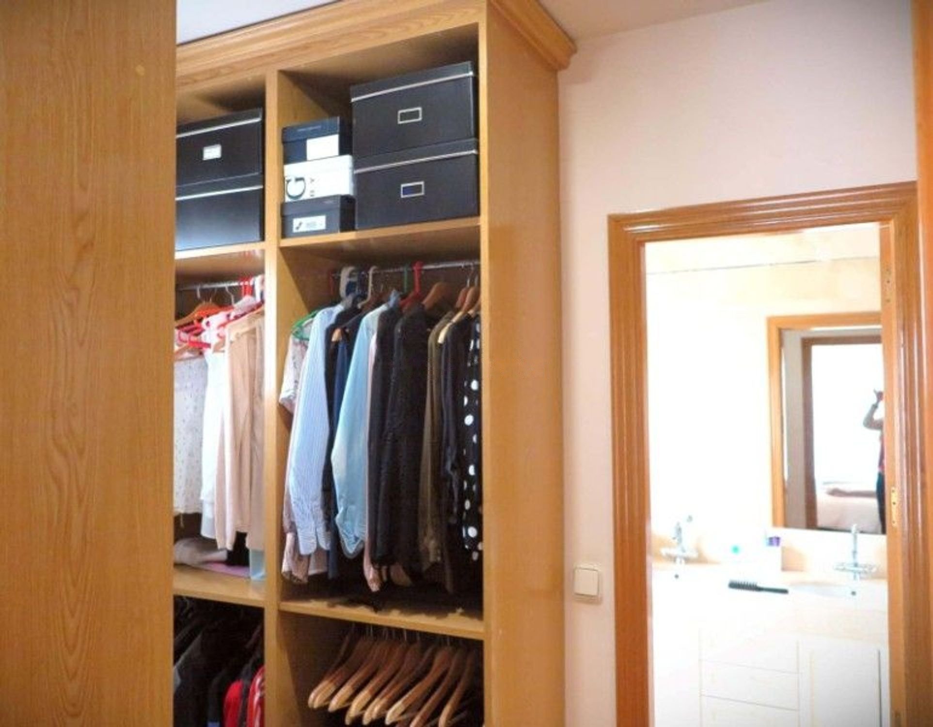 Luxury villa for sale in Benidorm Coblanca – walk-in dressing room